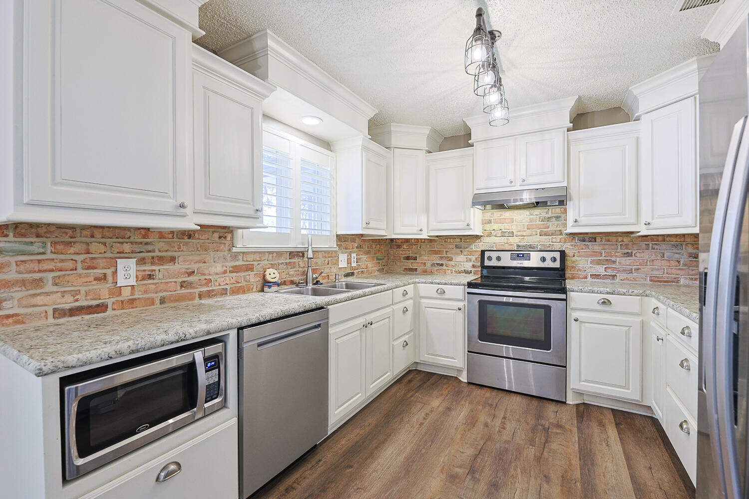 5711 74th Street Lubbock, TX 79424 - Photo 22 of 53 Kitchen