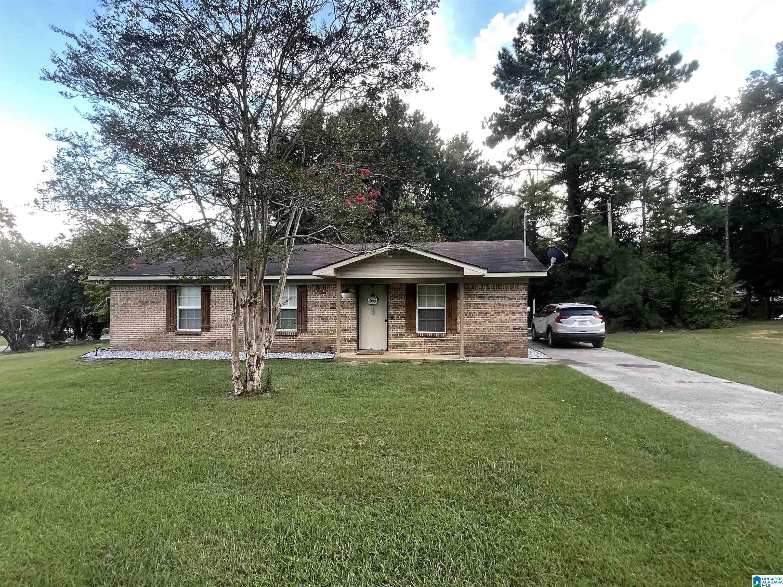 205 Elson Avenue Clanton, AL 35045 - Photo 3 of 29
