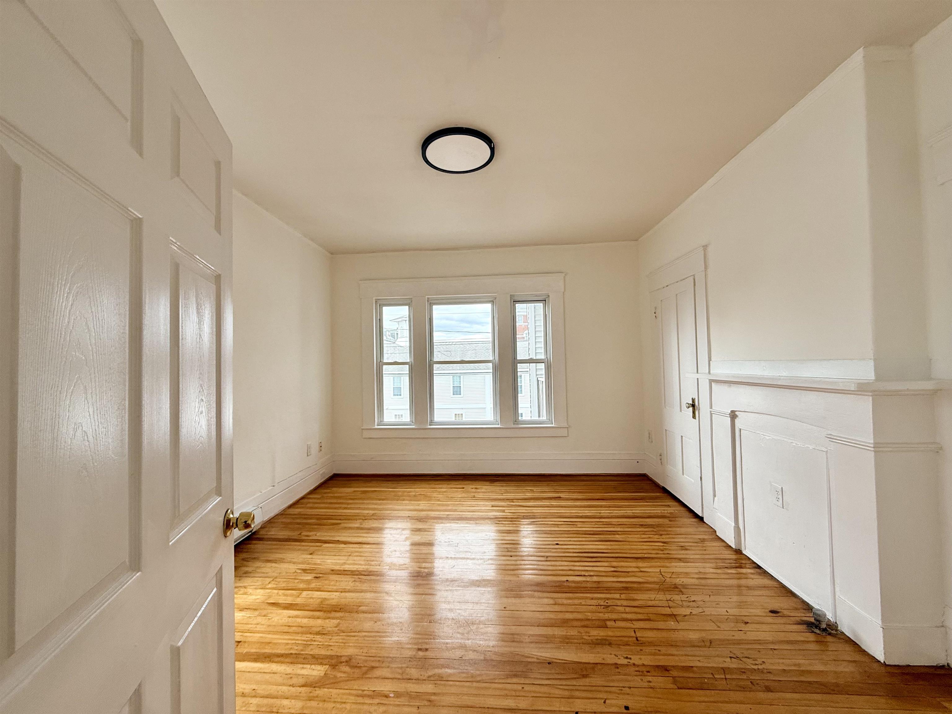 28 Brook Street, Unit 2 Manchester, NH 03104 - Photo 2 of 23