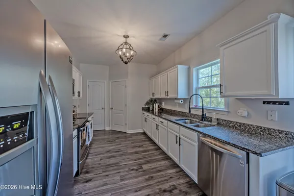 $385,000 | 1007 Meridian Drive, Sneads Ferry, NC 28460