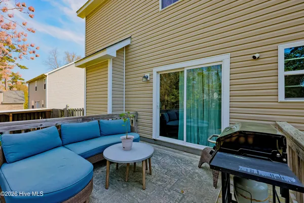 $385,000 | 1007 Meridian Drive, Sneads Ferry, NC 28460
