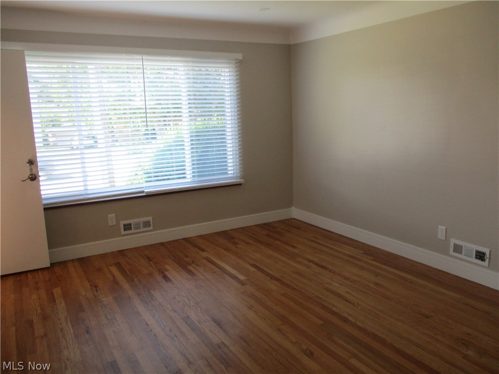 3017 Snow Road Parma, OH 44134 - Photo 11 of 23