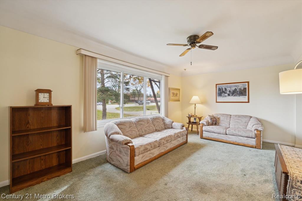 4466 South Center Road Burton, MI 48519 - Photo 8 of 52 Gallery Image 8