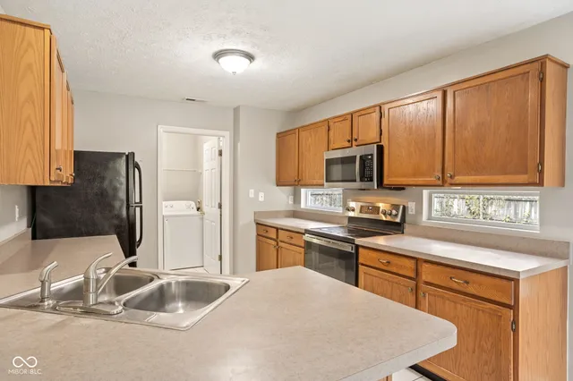 $1,920 | 9989 Worthington Boulevard, Fishers, IN 46038