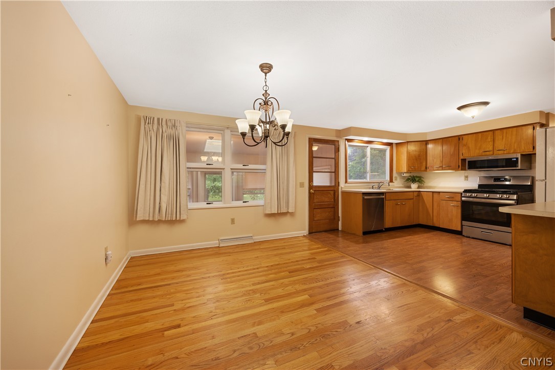 306 Sherbrooke Road Manlius, NY 13104 - Photo 14 of 31