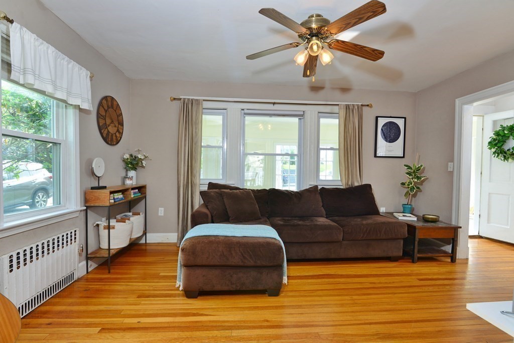 115 Elmlawn Road Braintree, MA 02184 - Photo 10 of 32 Gallery Image 10