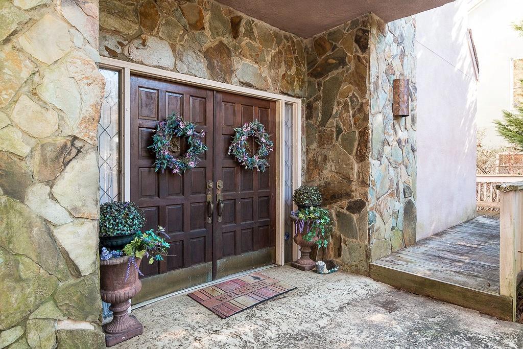 10085 Kinross Road Roswell, GA 30076 - Photo 1 of 1 Gallery Image 1