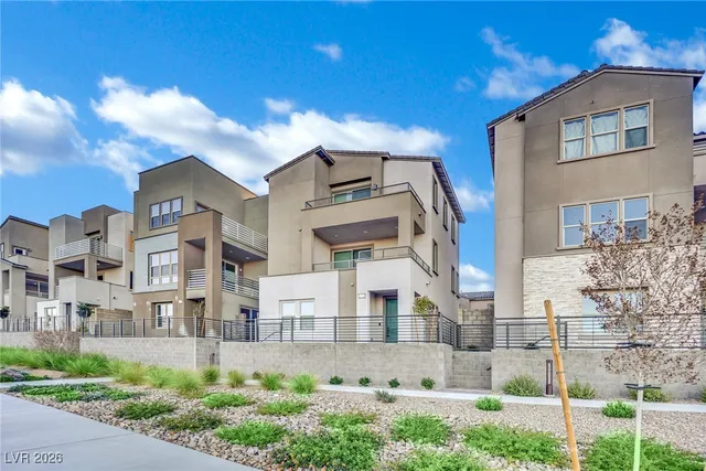 $2,995 | 1749 South Desert Foothills Drive, Las Vegas, NV 89138