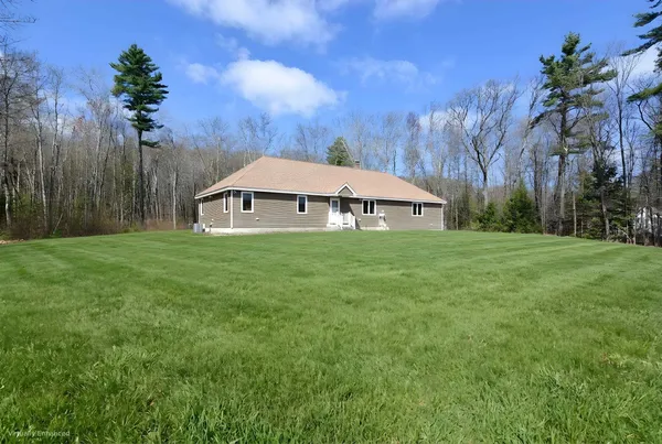 $499,900 | 863 River Road, Weare, NH 03281