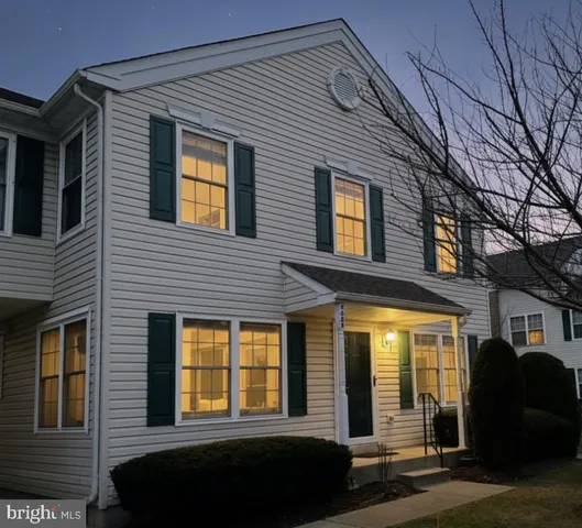 $2,500 | 3005 Creekside Court, Unit 43, Warrington, PA 18976