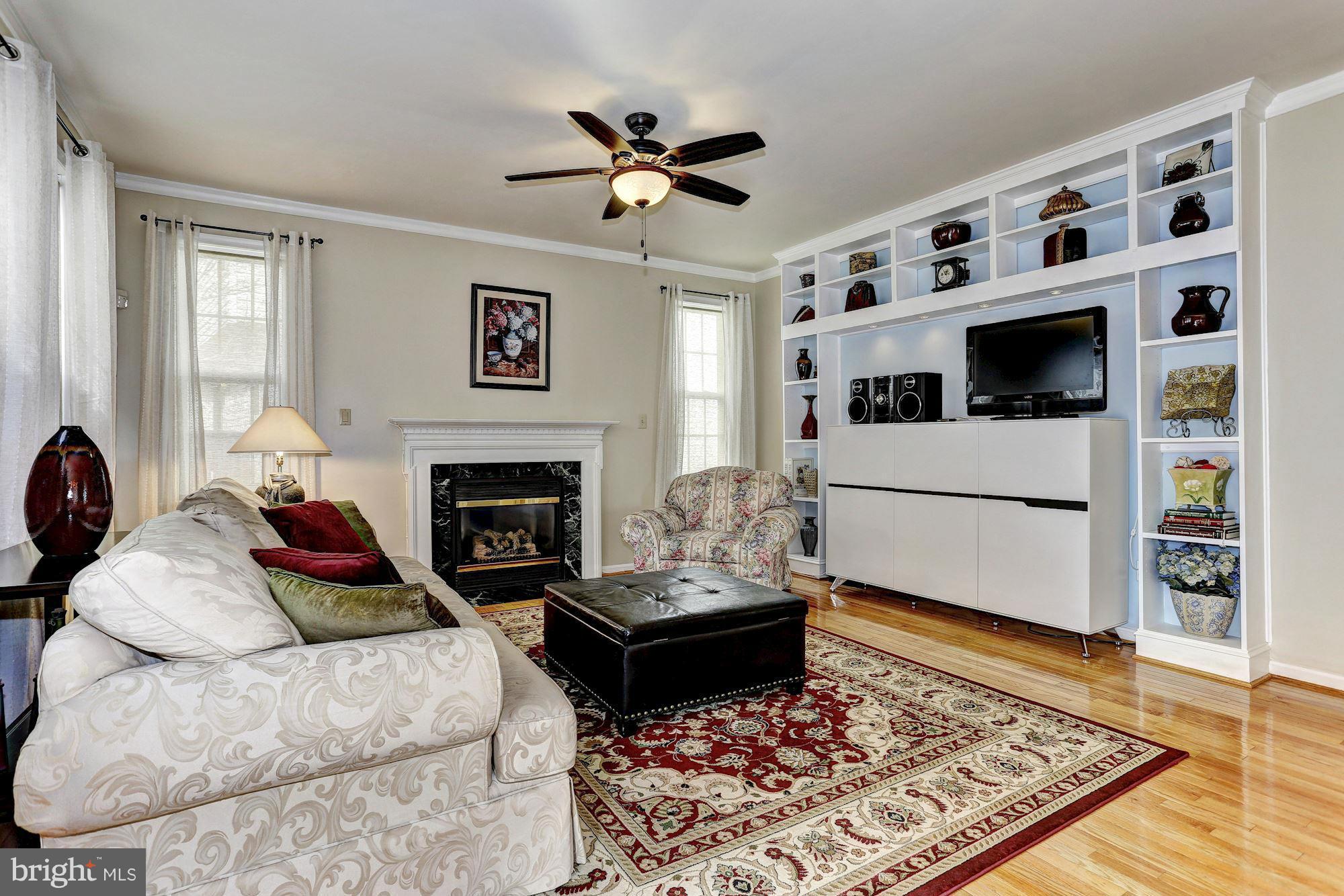 8008 Roland Court Elkridge, MD 21075 - Photo 11 of 27 Family Room