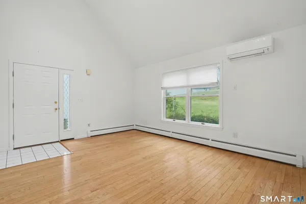 $390,000 | 11 Windy Ridge Place, Unit 11, Waterford, CT 06385