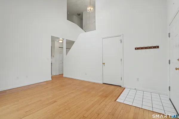 $390,000 | 11 Windy Ridge Place, Unit 11, Waterford, CT 06385