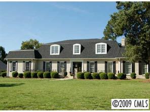 4822 Sentinel Post Road Charlotte, NC 28226 - Photo 1 of 8 Gallery Image 1