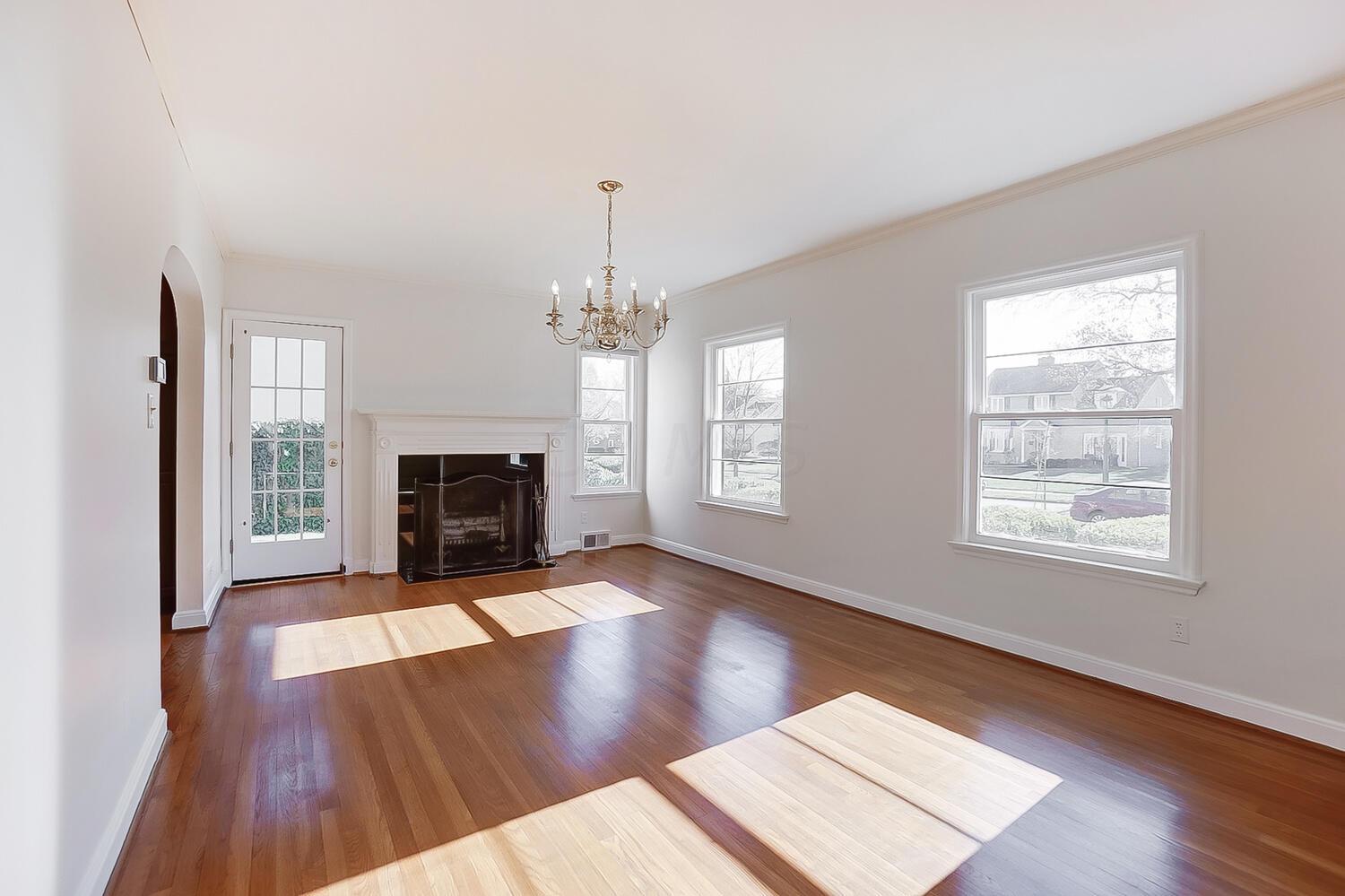 1548 Cardiff Road Upper Arlington, OH 43221 - Photo 5 of 84 50044356-005_web