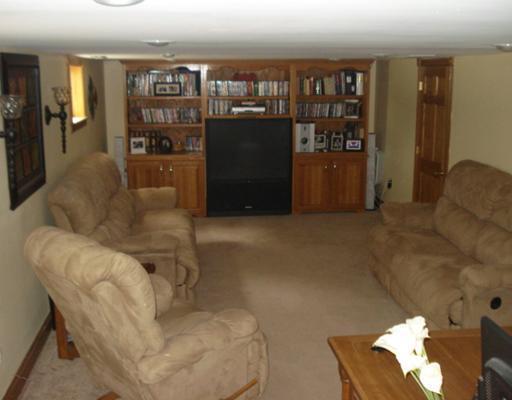 4676 Lower Valley Springfield, OH 45506 - Photo 14 of 24