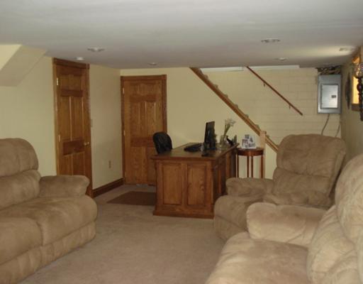 4676 Lower Valley Springfield, OH 45506 - Photo 16 of 24