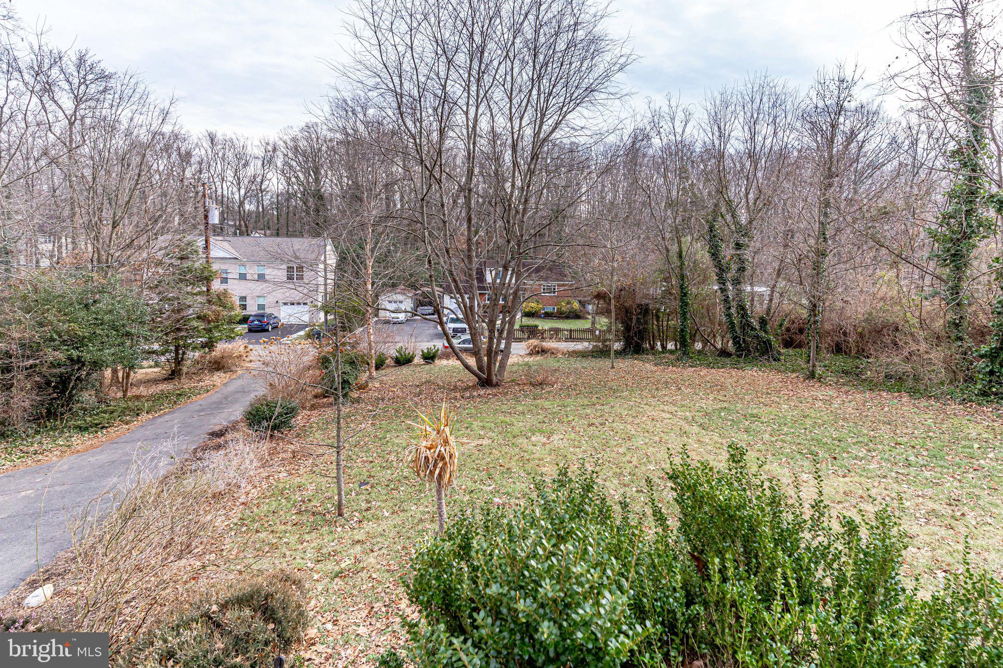 7207 Calamo Street Springfield, VA 22150 - Photo 8 of 40