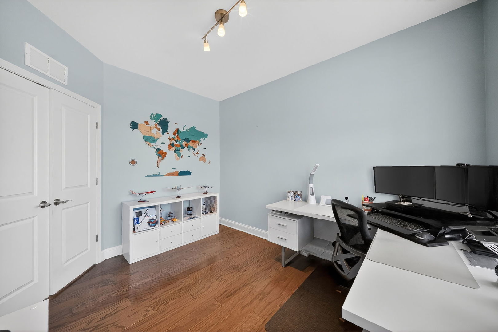 4319 Plantree Road Naperville, IL 60564 - Photo 10 of 69