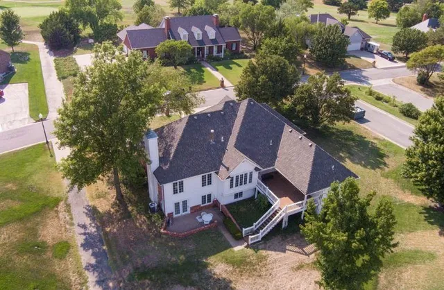 $309,000 | 3008 Cabrillo Drive, Winfield, KS 67156