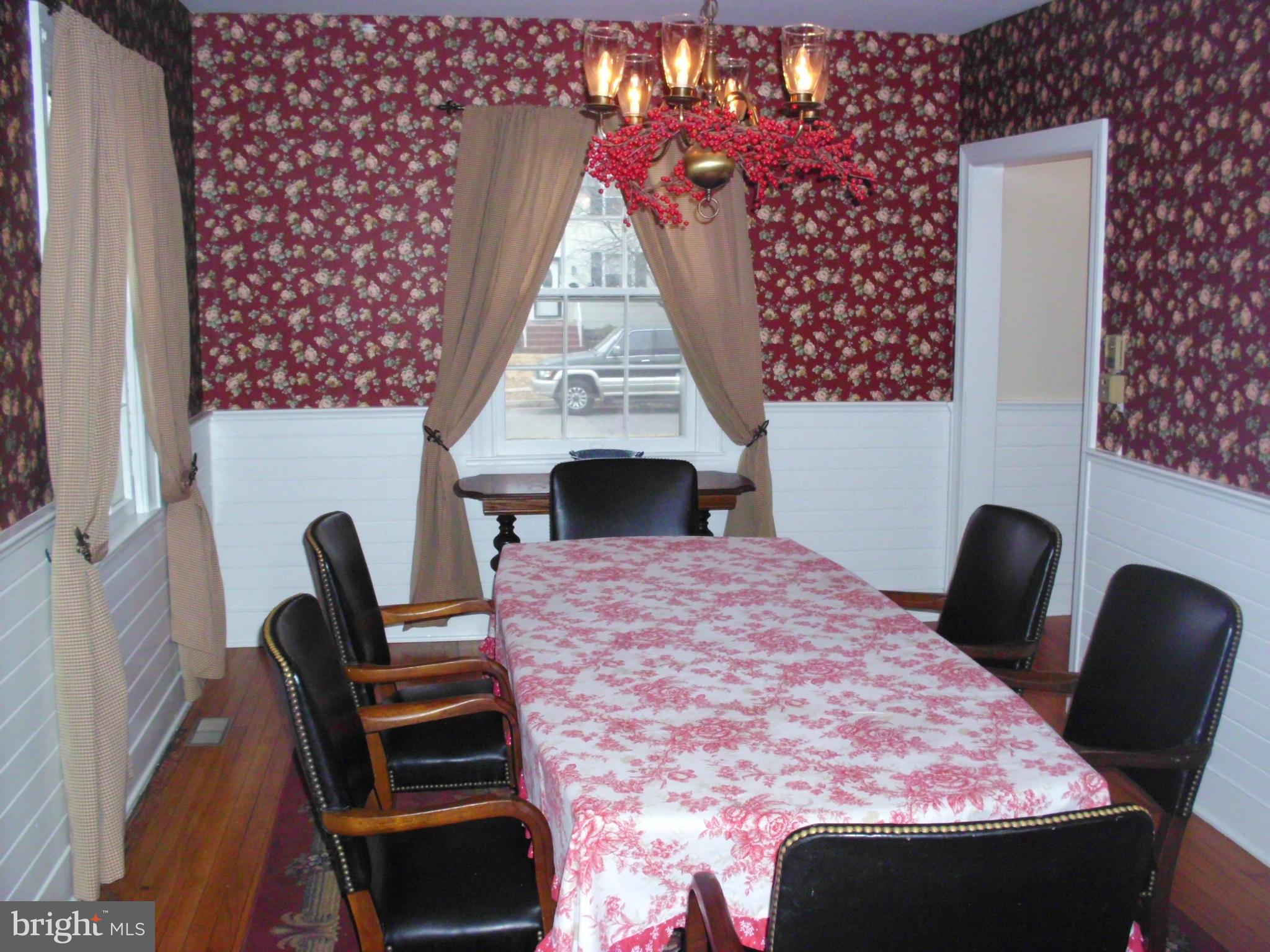 118 Homewood Road Linthicum, MD 21090 - Photo 5 of 18 Dining Room