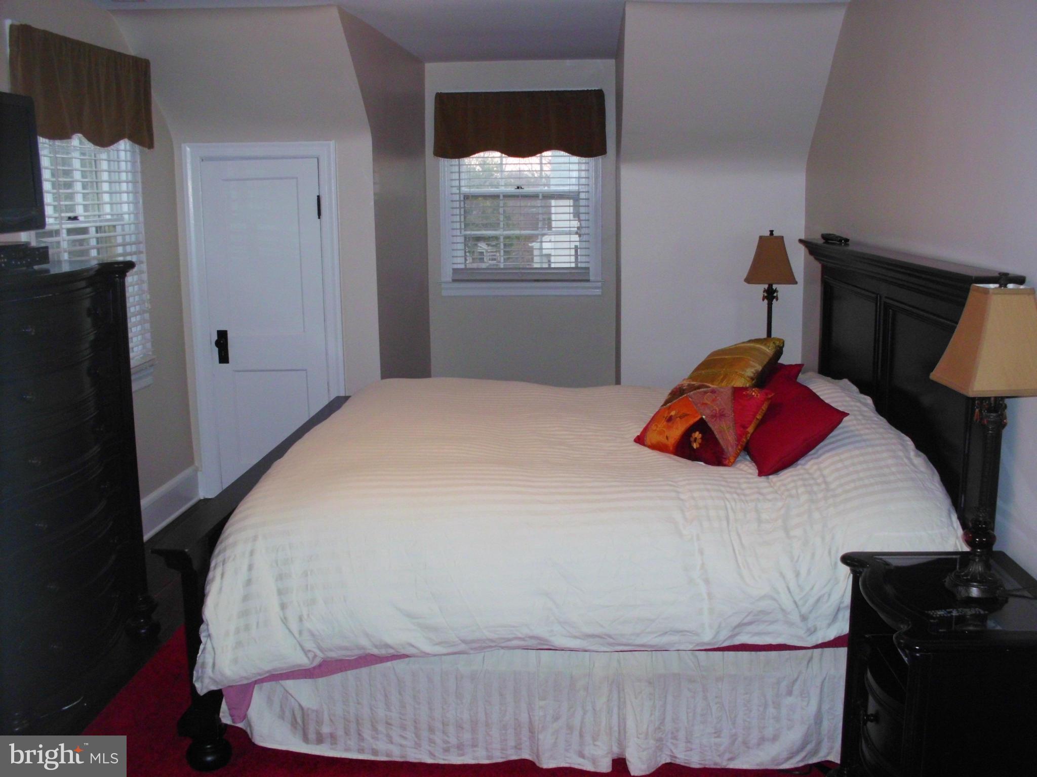 118 Homewood Road Linthicum, MD 21090 - Photo 9 of 18 Bedroom (Master)