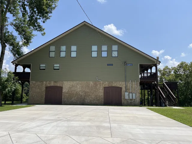 $650,000 | 950 Sauger Road, Charlotte, TN 37036