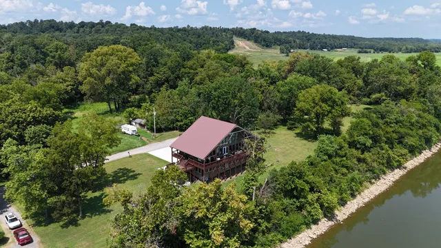 $650,000 | 950 Sauger Road, Charlotte, TN 37036