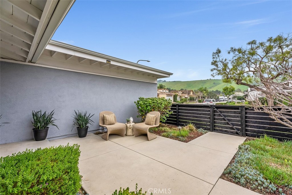 5711 Sierra Cielo Road Irvine, CA 92603 - Photo 4 of 35