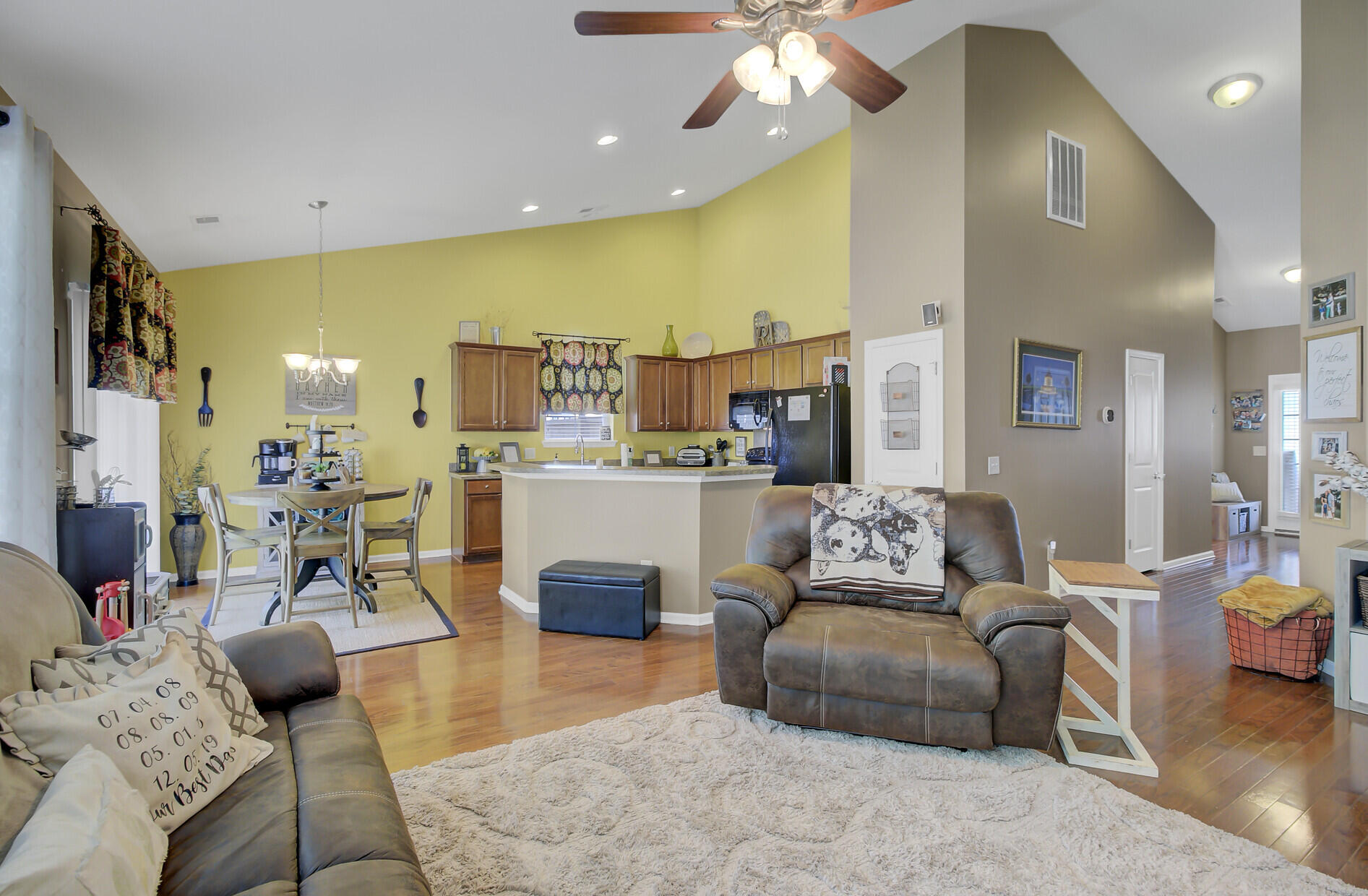 3000 Central Ring Court Ridgeville, SC 29472 - Photo 9 of 40 13F1141B-FE6C-4F93-92E5-553B9C3F8BA3