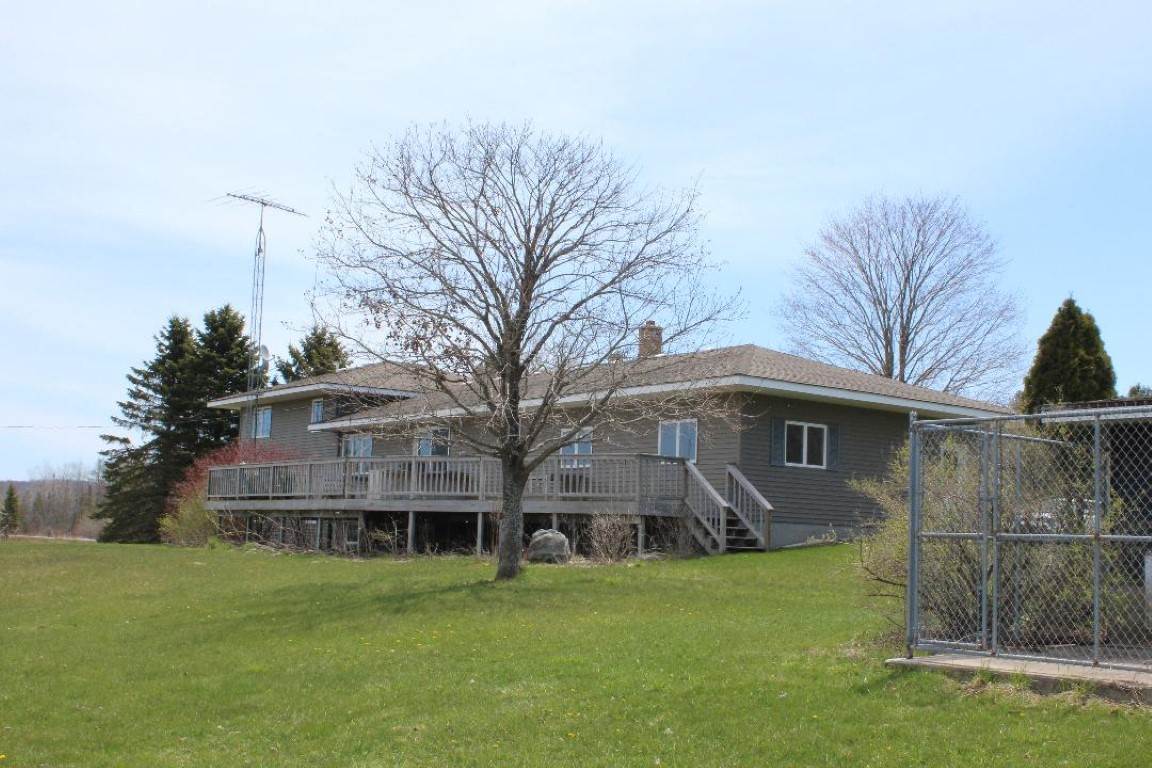 3355 East Alpine Road Cedar, MI 49621 - Photo 38 of 42 1876907-37.JPG