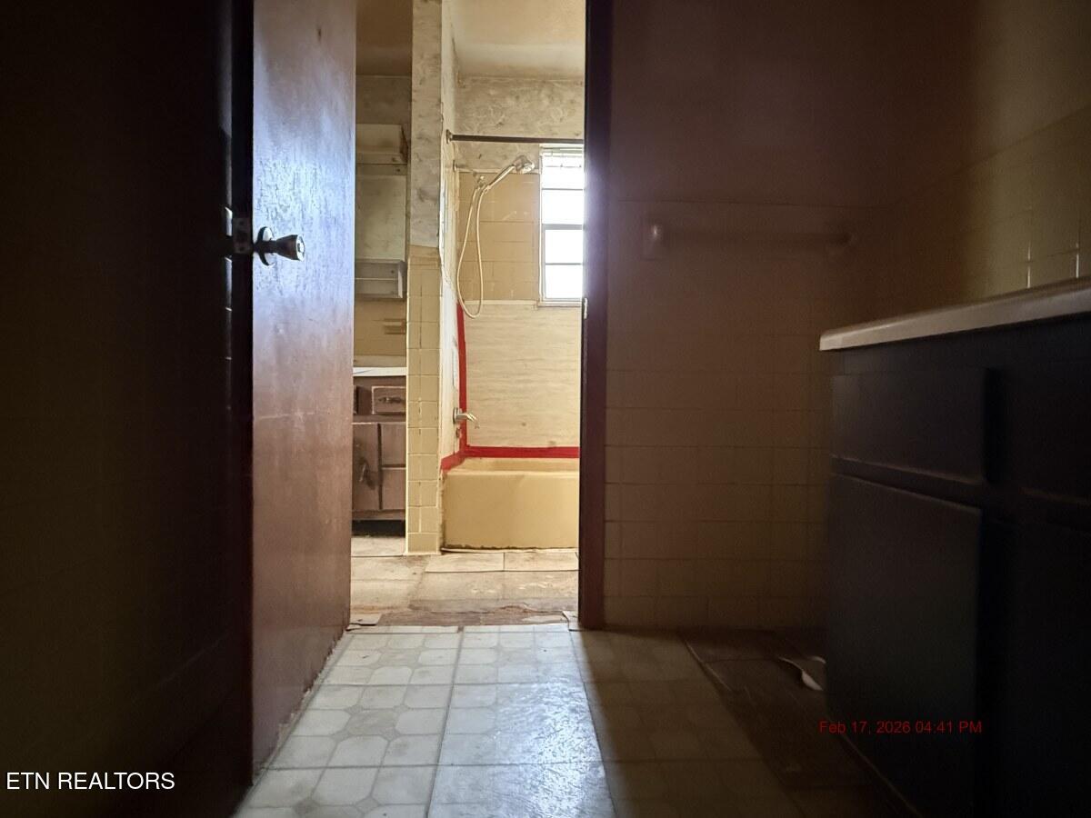 300 Lakeview Circle Bean Station, TN 37708 - Photo 11 of 22 Photo Feb 17 2026, 4 41 36 PM