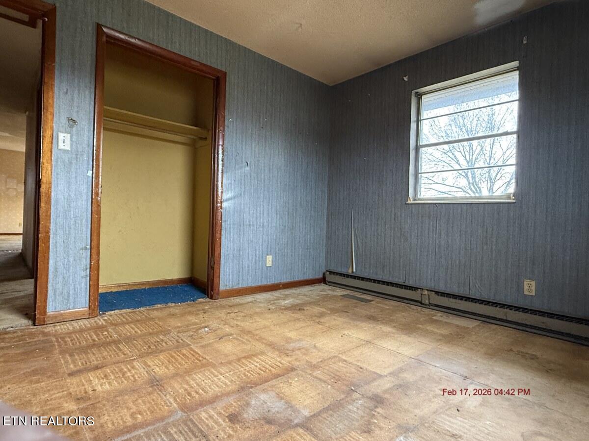 300 Lakeview Circle Bean Station, TN 37708 - Photo 14 of 22 Photo Feb 17 2026, 4 42 38 PM