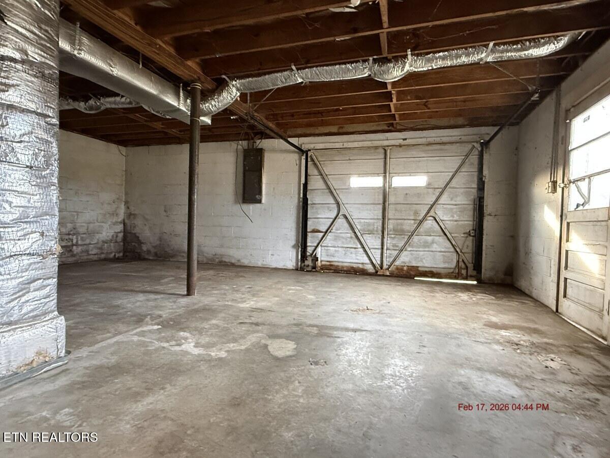 300 Lakeview Circle Bean Station, TN 37708 - Photo 20 of 22 Photo Feb 17 2026, 4 44 34 PM