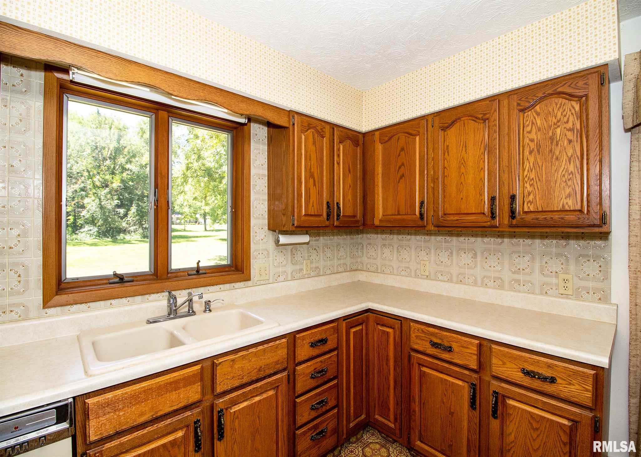 14814 78th Avenue West Taylor Ridge, IL 61284 - Photo 13 of 40 Gallery Image 13