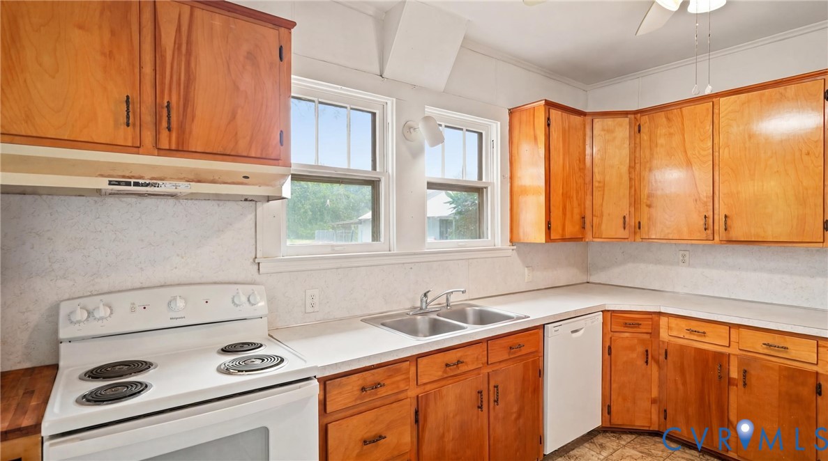 1076 Mt Laurel Road Clover, VA 24534 - Photo 15 of 38