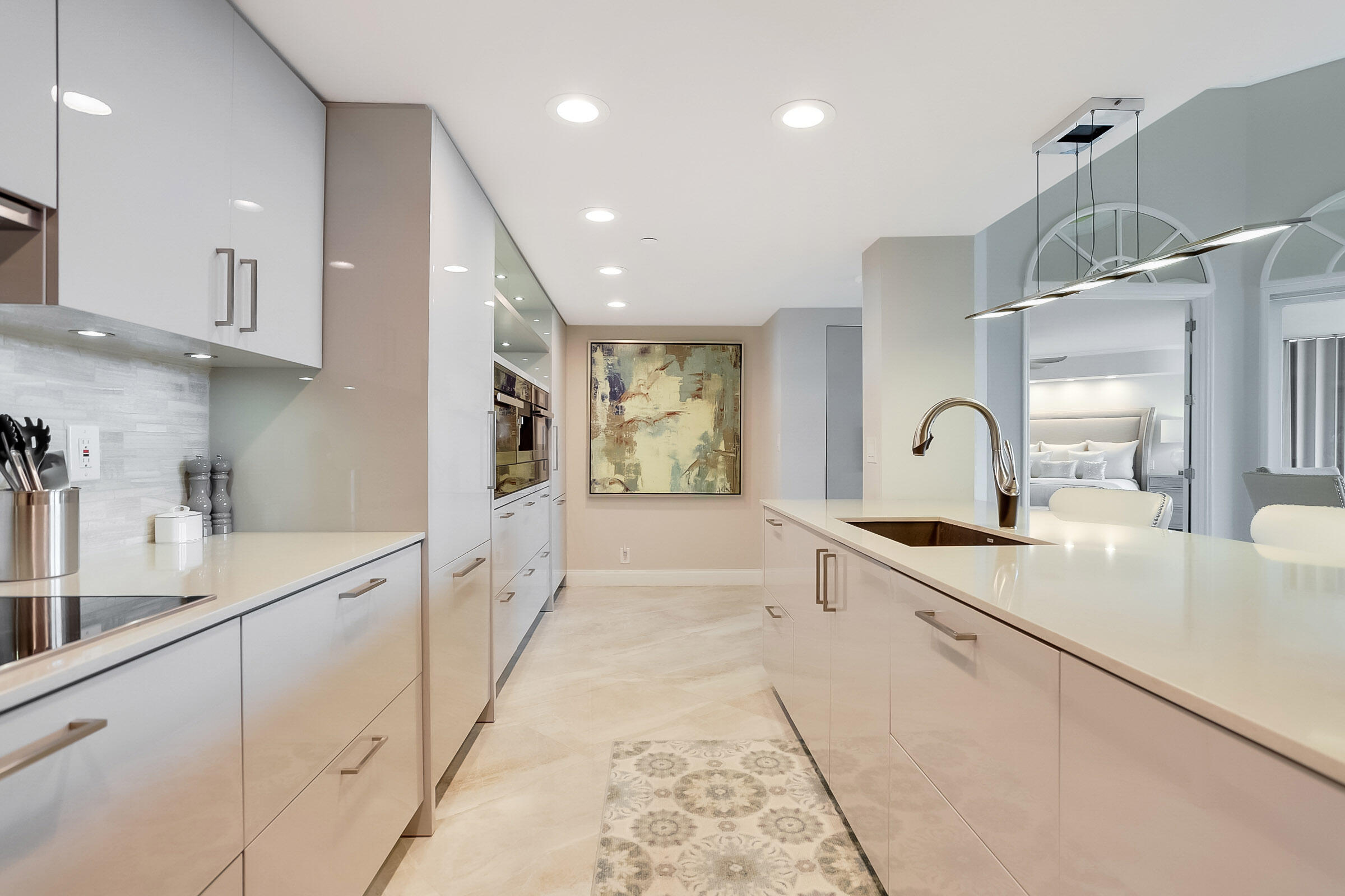 100 Southeast 5th Avenue, Unit PH2 Boca Raton, FL 33432 - Photo 13 of 60 Kitchen