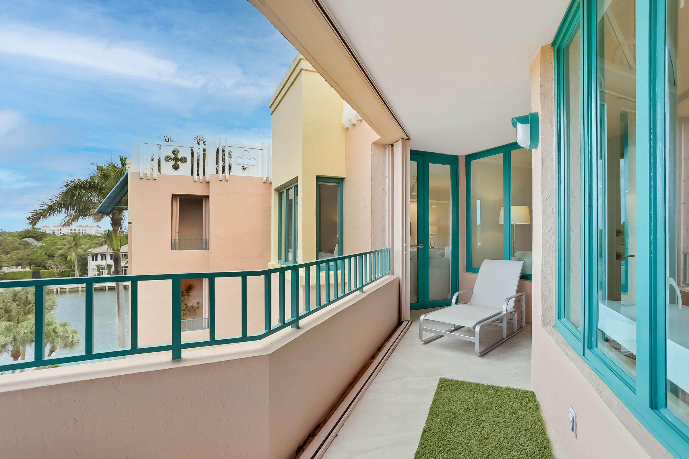 100 Southeast 5th Avenue, Unit PH2 Boca Raton, FL 33432 - Photo 29 of 60 Balcony