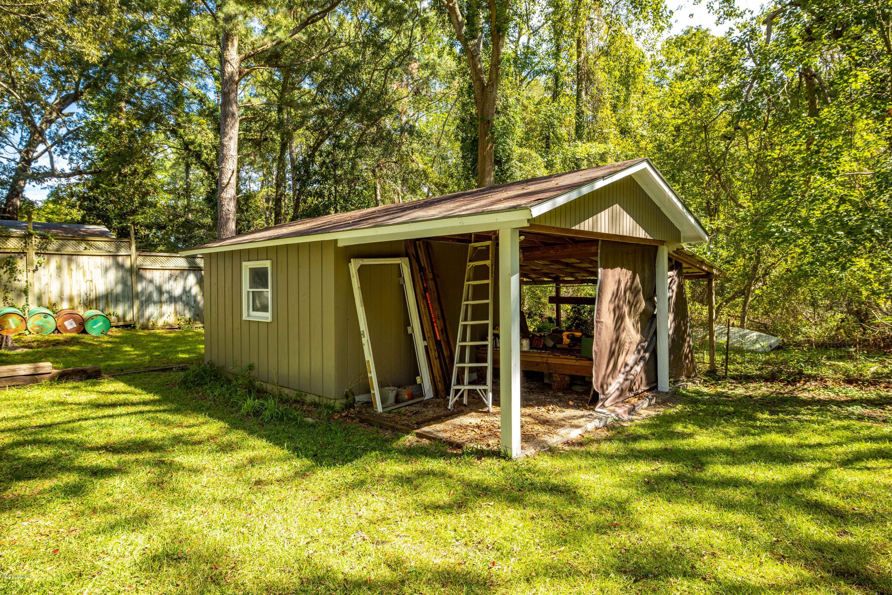 212 Ridgewood Lane Washington, NC 27889 - Photo 26 of 34 Shop and lean-to