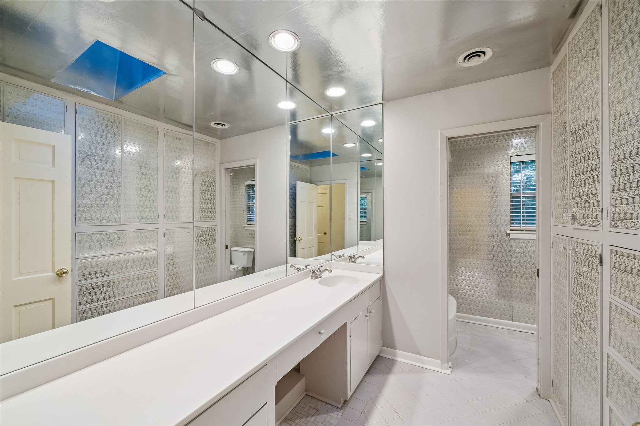 2126 Chimney Rock Road Houston, TX 77057 - Photo 20 of 30