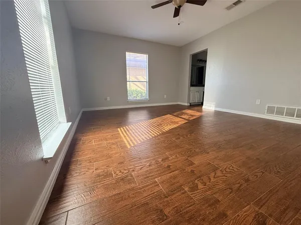 $1,750 | 4103 Altamesa Boulevard, Fort Worth, TX 76133