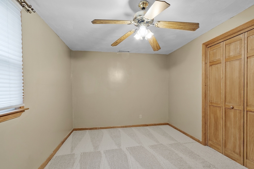 5 Elizabeth Road Billerica, MA 01821 - Photo 21 of 41 a view of an empty room