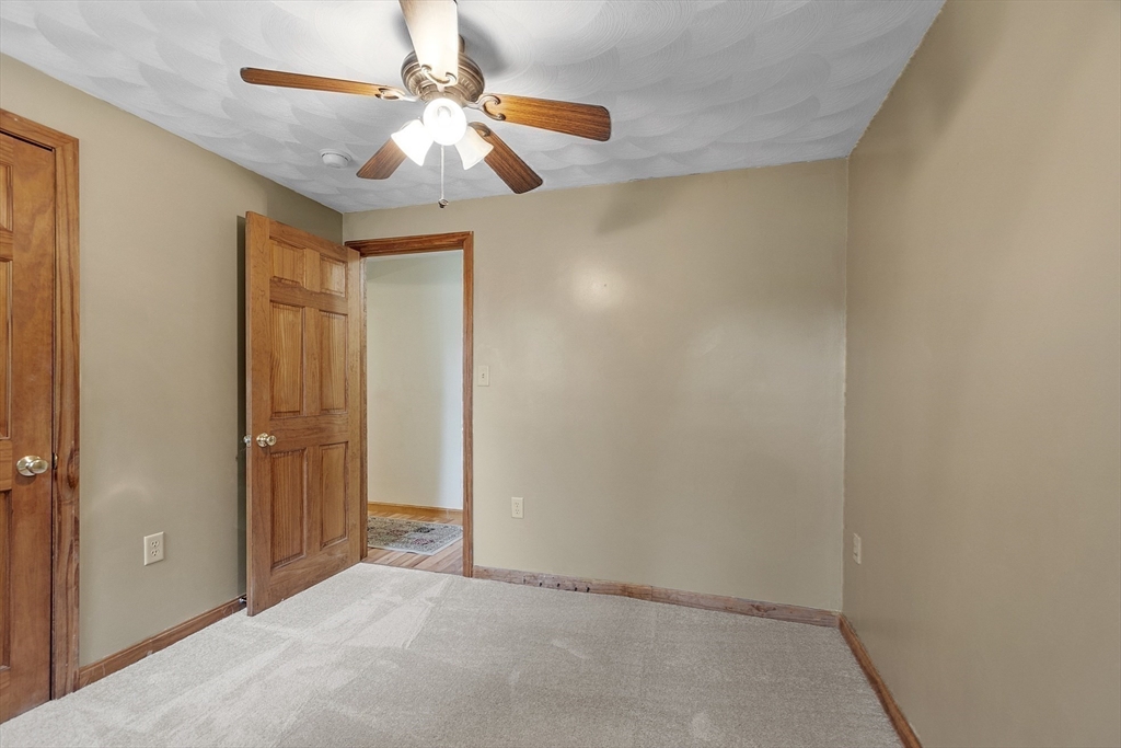 5 Elizabeth Road Billerica, MA 01821 - Photo 23 of 41 a view of an empty room