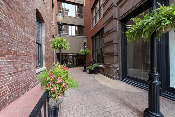 $175,000 | 308 West 8th Street, Unit 509, Kansas City, MO 64105