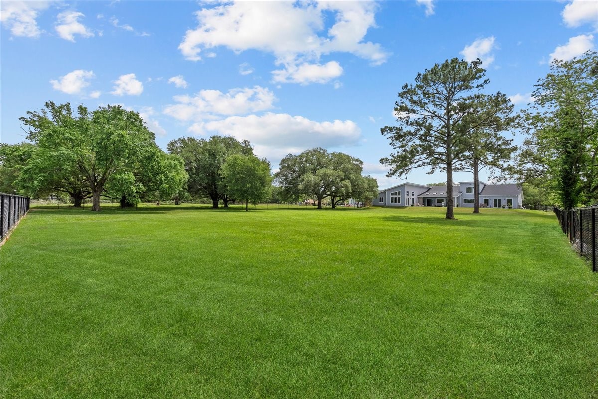 7627 Scott Avenue Manvel, TX 77578 - Photo 46 of 50 wide open and fenced in for your enjoyment!