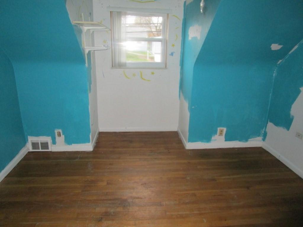 290 Spring Run Road Crescent, PA 15046 - Photo 16 of 22 Gallery Image 16