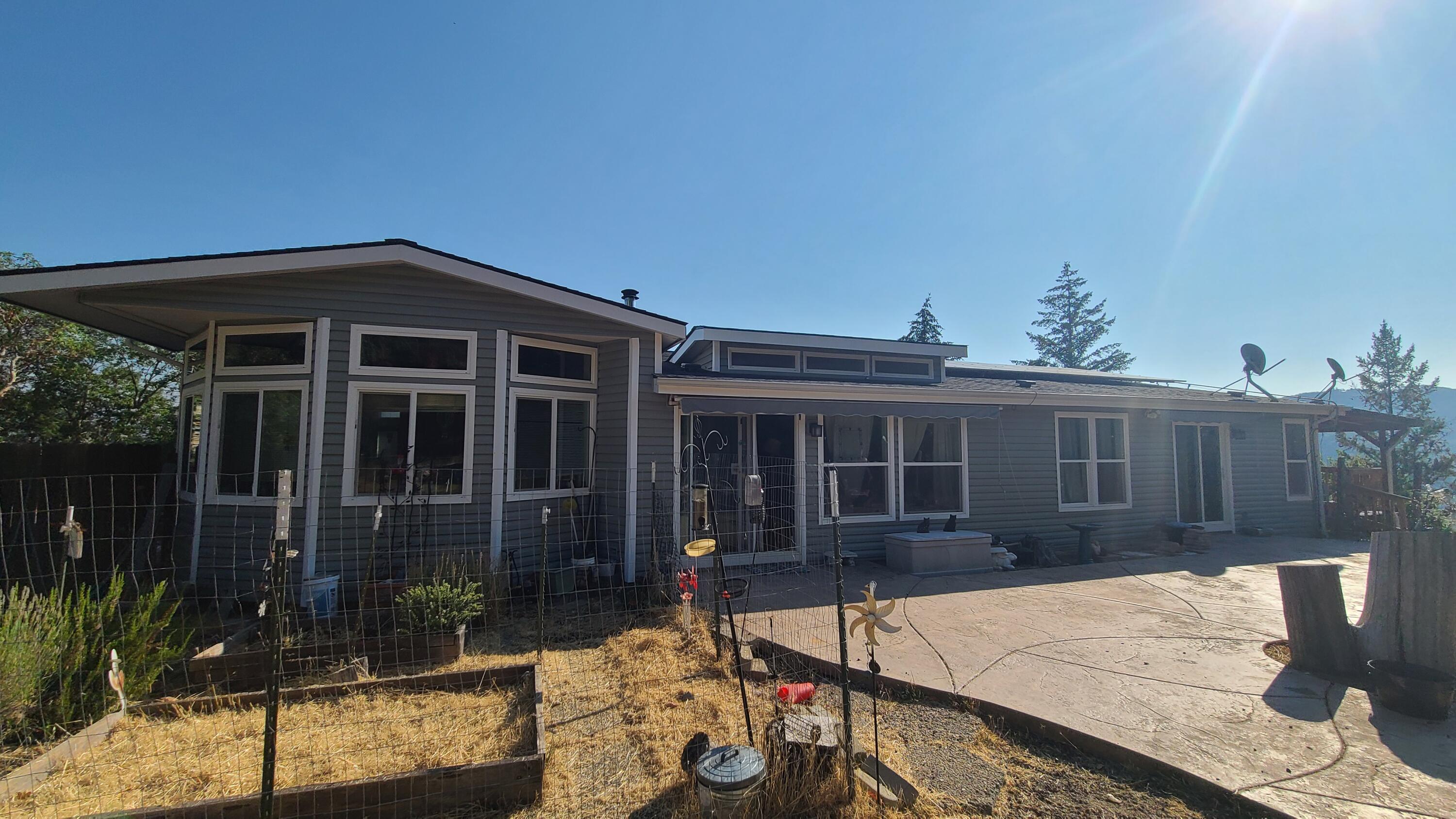 520 Hodson Road Gold Hill, OR 97525 - Photo 1 of 1 20240809_091410