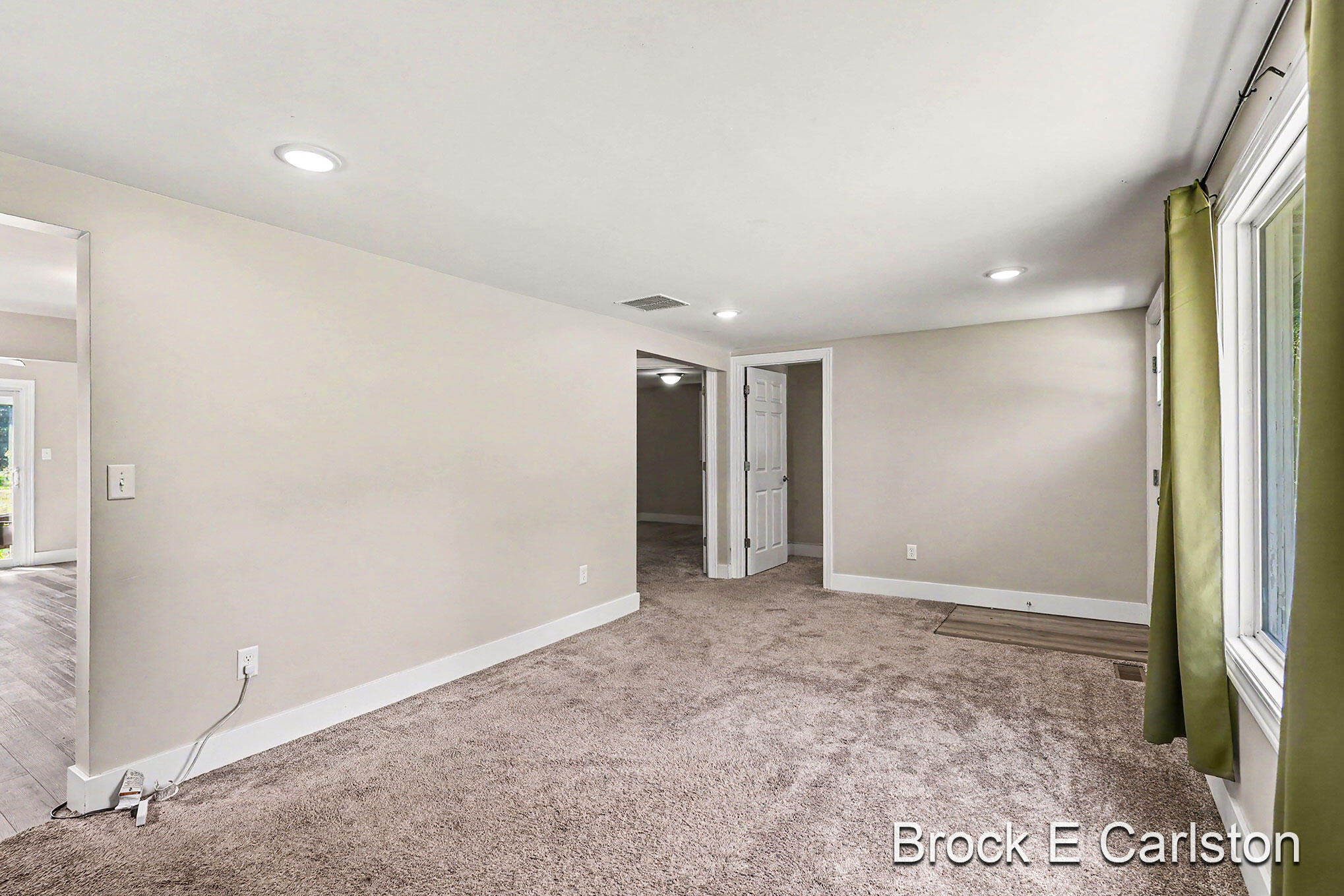 643 East Sternberg Road Norton Shores, MI 49441 - Photo 13 of 36 QJ1A9879