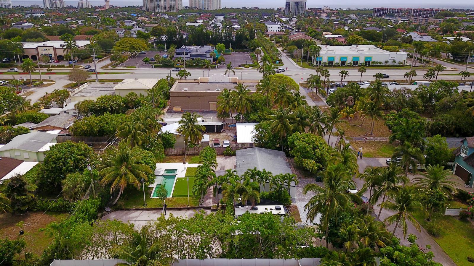 387 Enfield Street Boca Raton, FL 33487 - Photo 28 of 37 an aerial view of multiple house