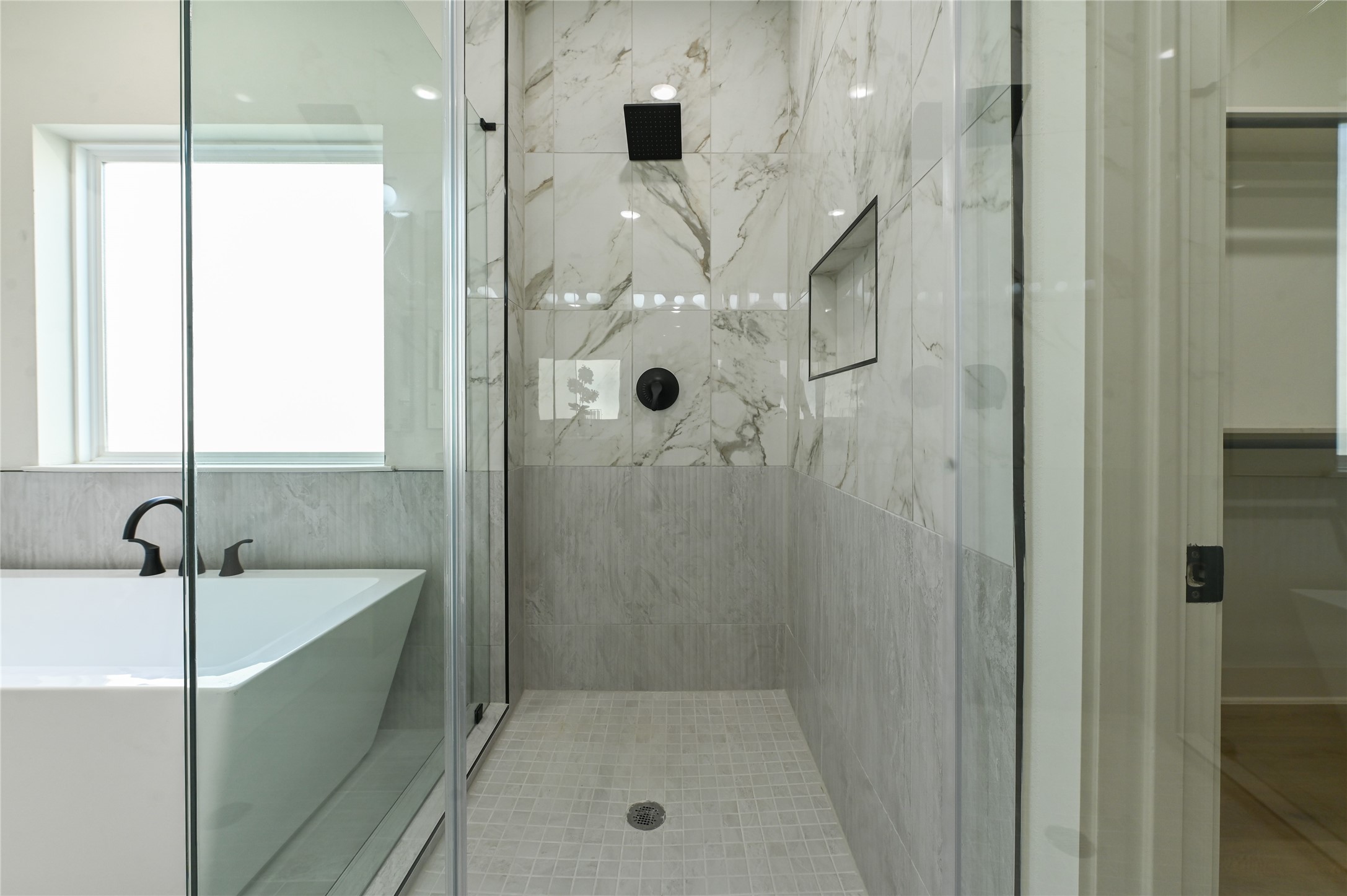 14113 Bridgeport Road Houston, TX 77047 - Photo 16 of 33 Large walk in shower